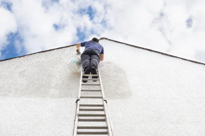 Peinture extérieure à Mont-Saint-Jean — façades et ravalement